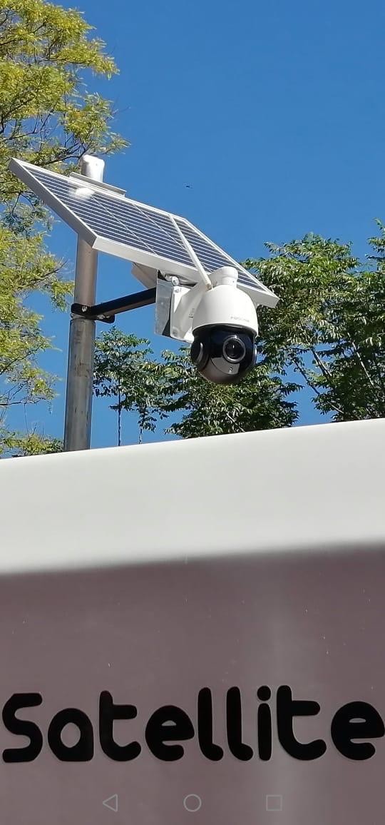 CCTV Solar Systems for Foscam outdoor Cameras