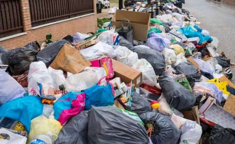 Who Manages the Waste in South Africa?