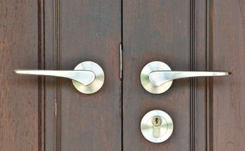 Enhancing Security and Style: A Guide to Door Hardware and Bathroom Accessories