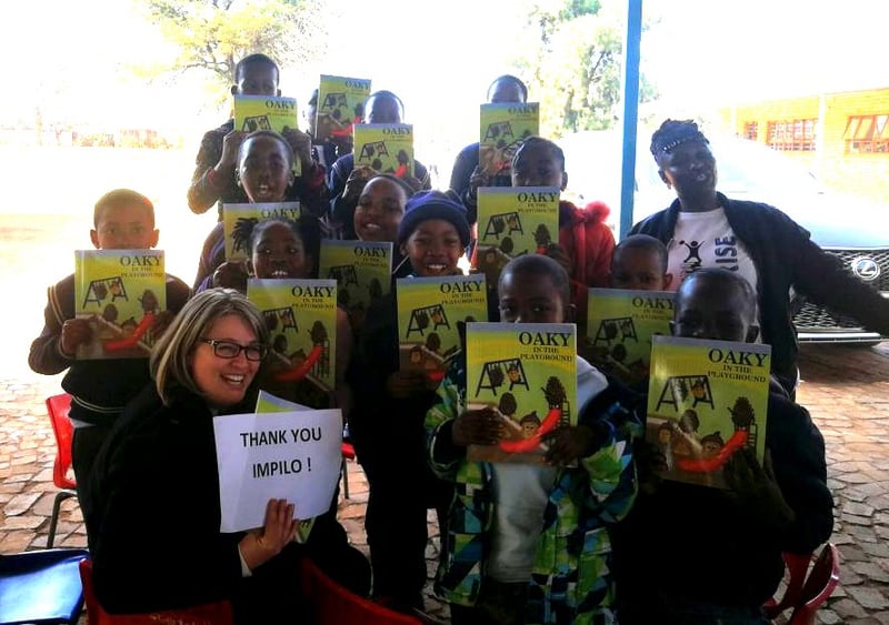 Tshebedisanong Primary School learners receive books for Mandela Month