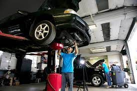 Sit Back And Learn One or Two Things About Servicing Your Car