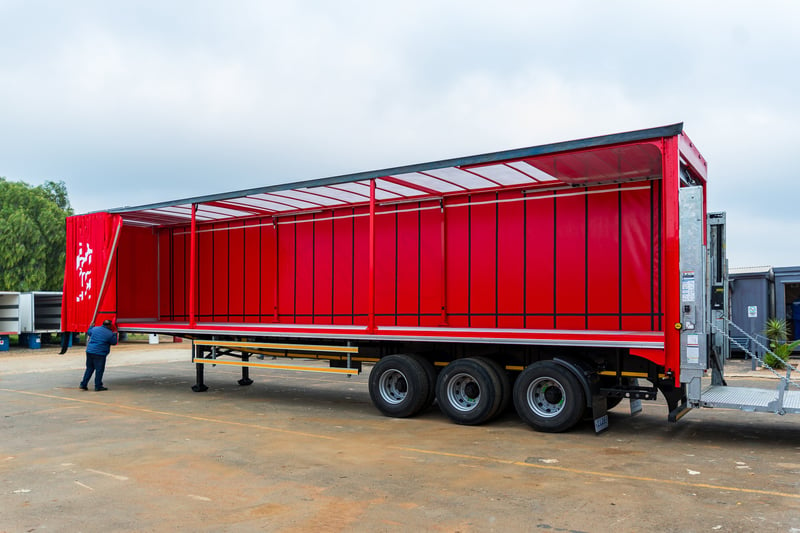 Serco delivers New Multi-Mode Trailers