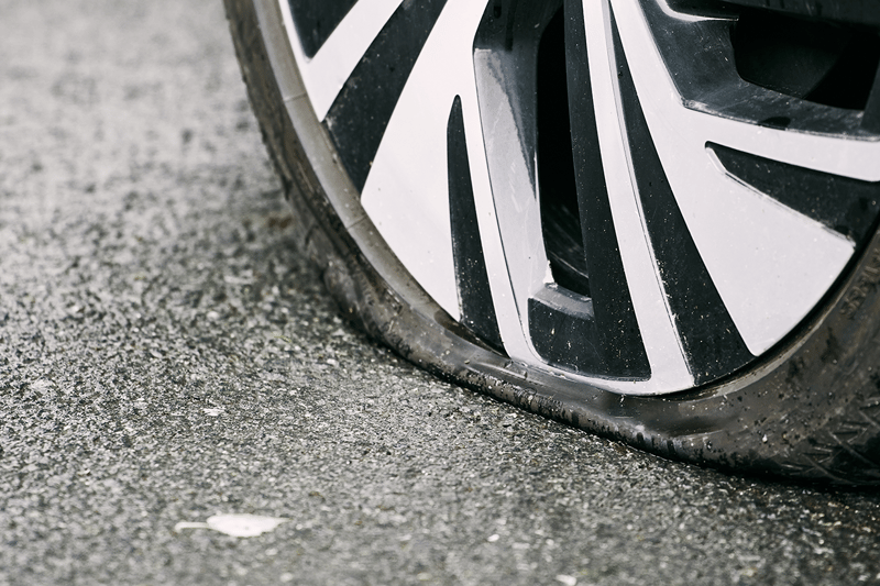 Punctured your tyres due to rocks or spikes on the road? Here’s what your tyres are capable of to potentially get you away from danger