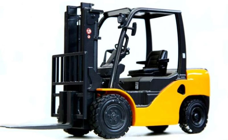 Exploring Forklift Options: IC, Electric, Lithium-Ion, and Warehousing Forklifts