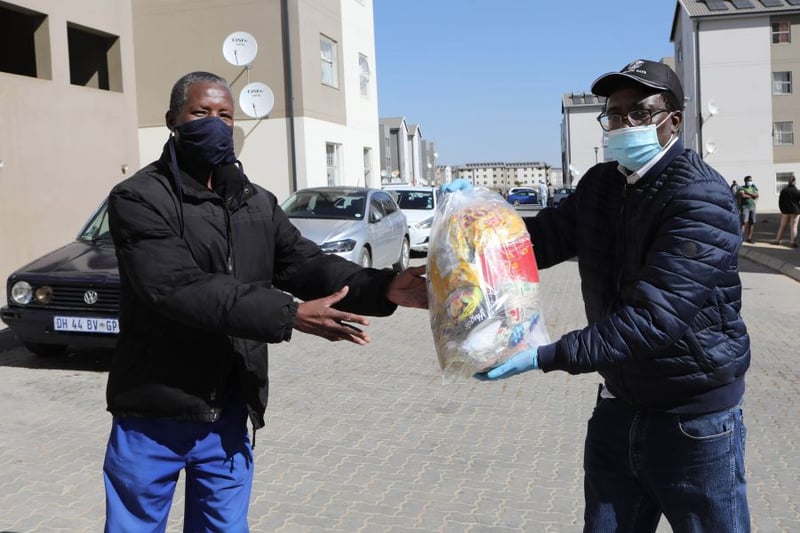 Engen retailers support over 6 000 Diepsloot families with food hampers