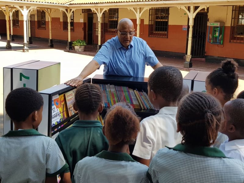 The “Million books campaign – one book at a time “gains momentum at Greyville School in KZN with the introduction of Mobile libraries