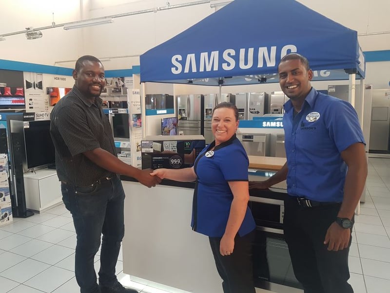 KABELO WINS WITH HIRSCH’S AND SAMSUNG!