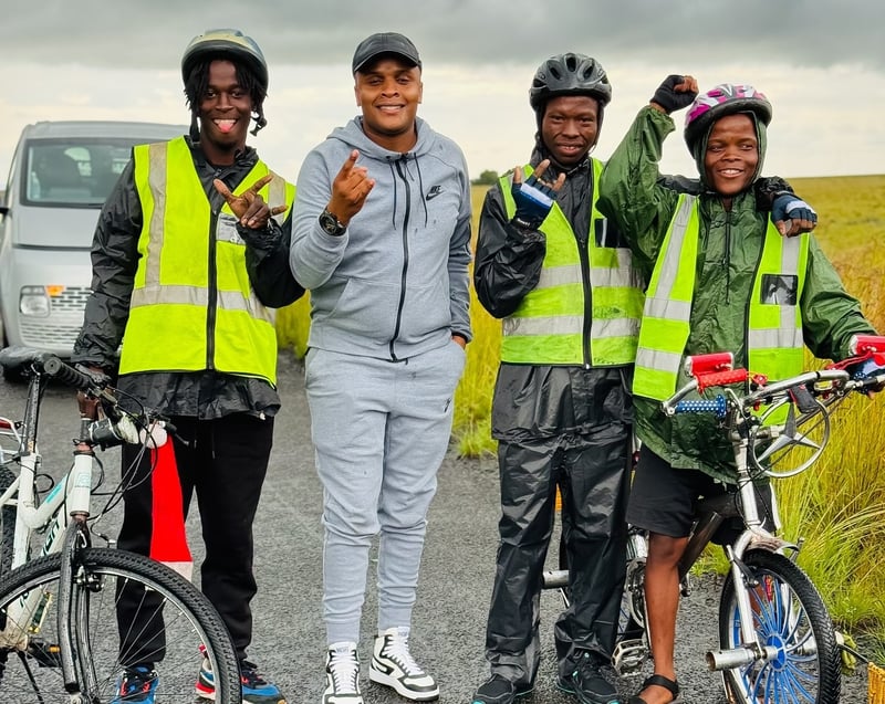 Jacaranda FM’s Good Morning Angels Rallies Behind Limpopo Cyclists Riding for Change with R20,000 Donation