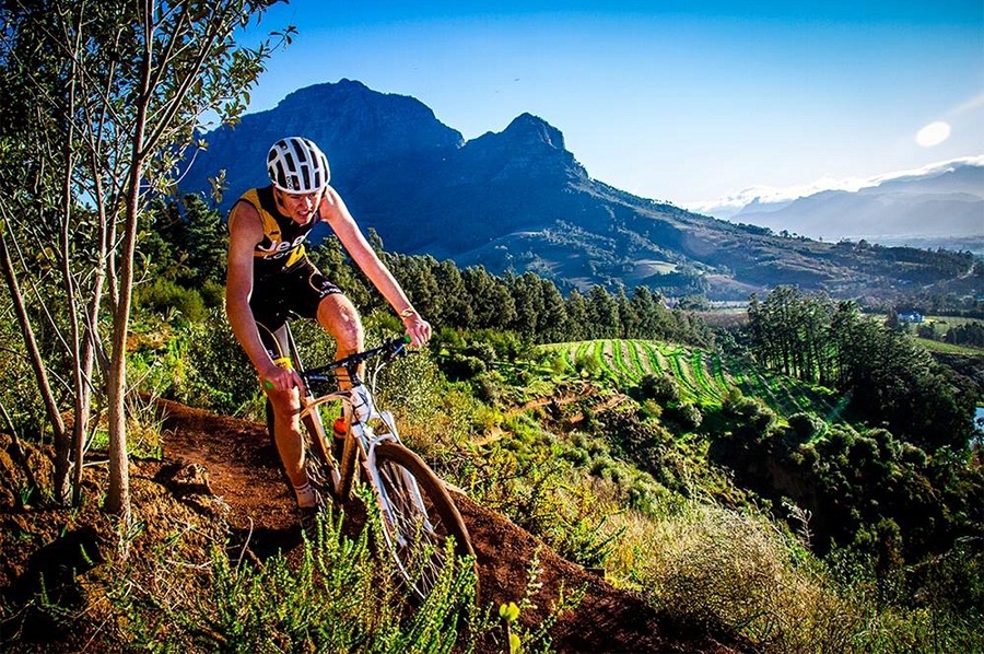 Jeep Team&#039;s Michael Lord wins Standard Bank Banhoek Dup