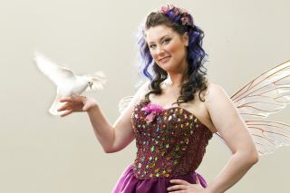 It&#039;s magic from Down Under! The amazing Fairy Lee, from Australia, will be dazzling Capetonian audiences with her special brand of walkabout magic pre-show at the Imagine! Family Magic Spectacular at the Artscape Theatre on Saturday 3 June, 2017.