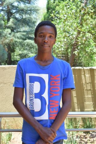 Future scientist, Phakamani Zondi from Boitekong Secondary School in the North West Province, has been named one of Adopt-a-School’s 2018 top achievers for obtaining six discintions in his matric exams.