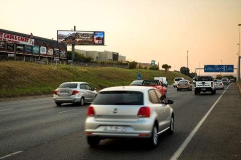 1st Hybrid Billboard in SA – Offering the Omni-Presence of Static and the Flexibility of Digital Billboards