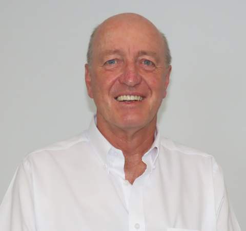 Willem Gijzelaar retires from Bosch Rexroth South Africa after 35 years                          service, and 47 years in the fluid power industry. 