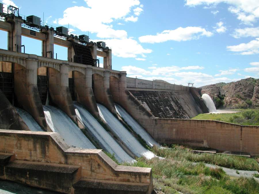 Darlington Dam in the Eastern Cape, one of 3 Government Water Schemes that will potentially serve as a pilot site for the NatSilt Programme execution. The others are Welbedacht Dam in the Free State and Hazelmere Dam in Kwazulu-Natal.