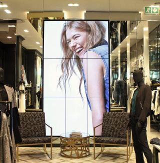 Digital Signage