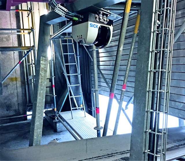 The SICK Automation Bulkscan® LMS511 mounted above the conveyor                            system at the Heidelberg Cement AG plant in Lengfurtt,                          Germany.