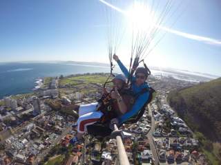 Fly Cape Town Paragliding offers outstanding Tandem paragliding experiences