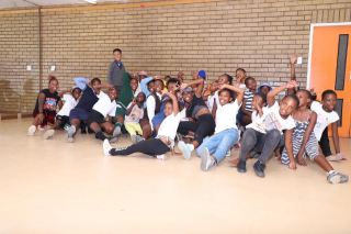 Delta The Leo with Thusong Youth Centre Dancers