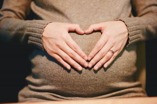 HAVE A HEALTHY PREGNANCY WITH THESE HINTS AND TIPS