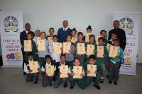 The bustling town Piketberg in the Western Cape is now the proud hometown of nineteen of the brightest young magic stars who have graduated from the College of Magic’s Juggling and Cards Skills course at the awards ceremony, held at Steynville Primary School on Tuesday 19 September 2017