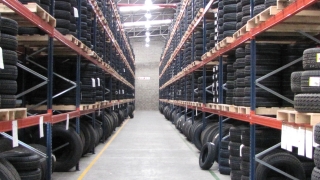 APC Storage Solutions SA completed two installations for a multinational tyre manufacturer’s South African plants – one in KwaZulu Natal and the other in Cape Town. Each installation included specifications to cater for the customer’s highly flammable products, and each branch elected to incorporate APC Storage Solutions SA’s specialists in planning the overall solution. 